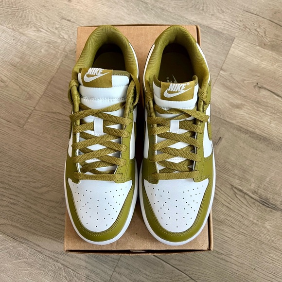 Nike Dunk Low Retro Sneakers-White/Khaki Green-size 8.5 women’s 7 men’s - Picture 7 of 11